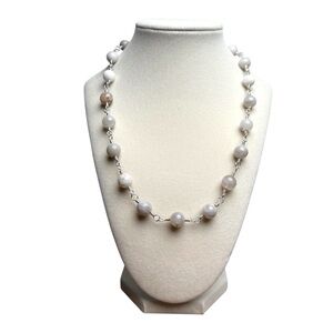 NEW Hand Crafted Elegant White/Grey Agate Stone Beaded Wire Wrapped Necklace
